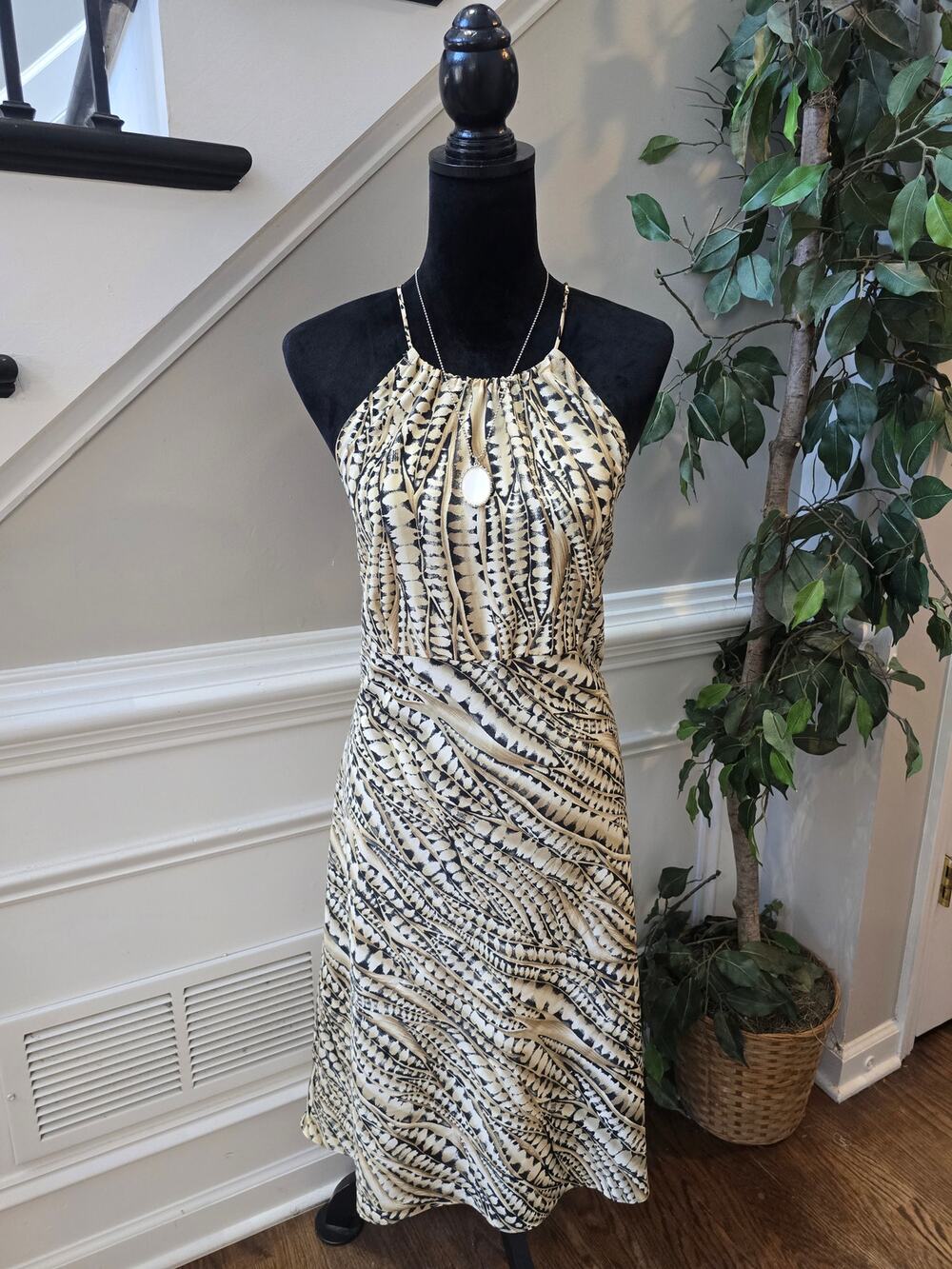 New York & Company Midi Dress Women Large Beige Abstract Halter Neck Back Zipper